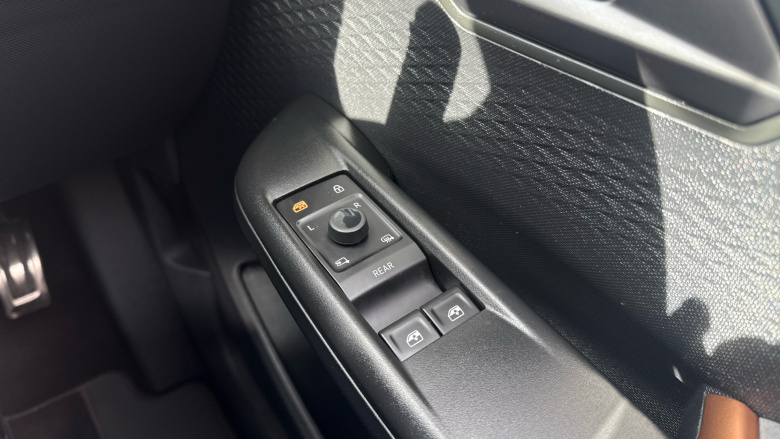 CUPRA Born 150kW V1 58kWh 5dr Auto Electric Hatchback